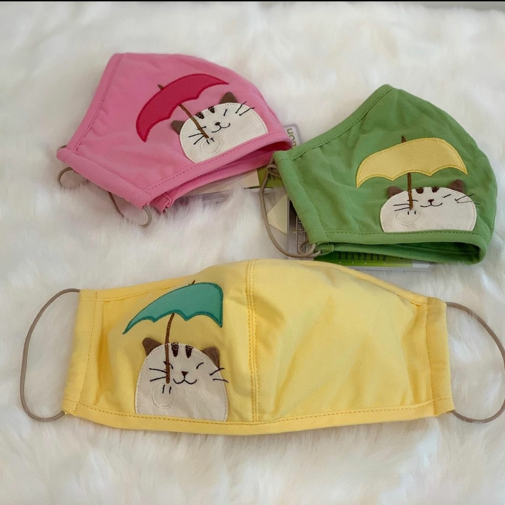 1 Pink NWT Hikosen Cara Embroidered Mask